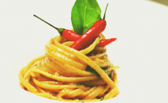 Linguine, aglio, olio e peperoncino