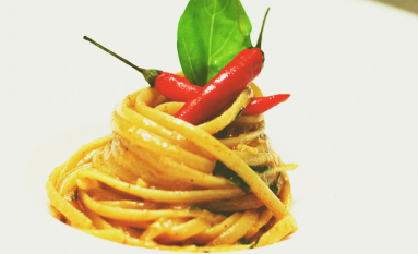 Linguine, aglio, olio e peperoncino