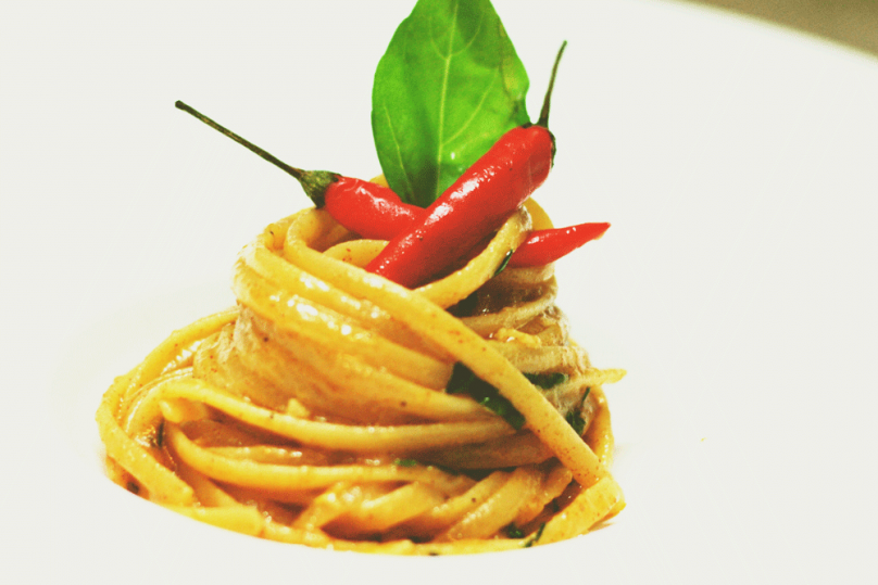 Linguine, aglio, olio e peperoncino